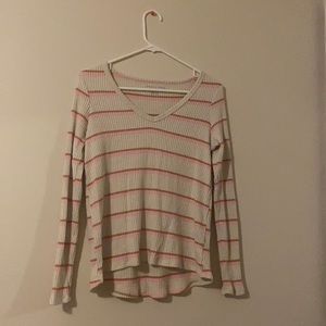 American Eagle Sweater. Size small. Worn only about 5 times. Good condition.